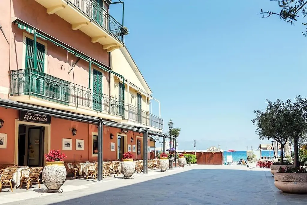 Guest house Alassio Vayadu' Arabesque Italy